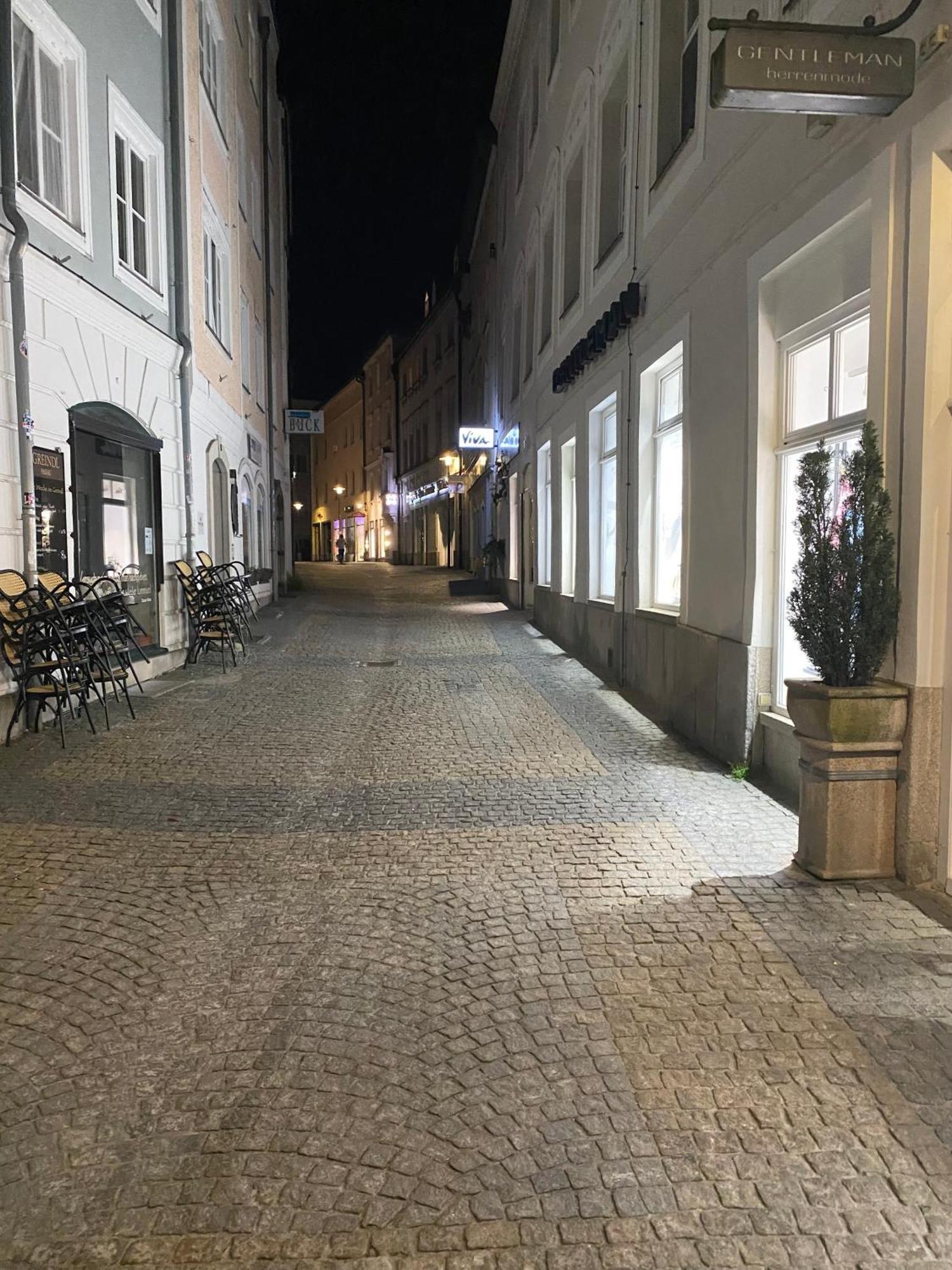 Ferienwohnung Penthouse - Zentral Und Genial Passau Exterior foto